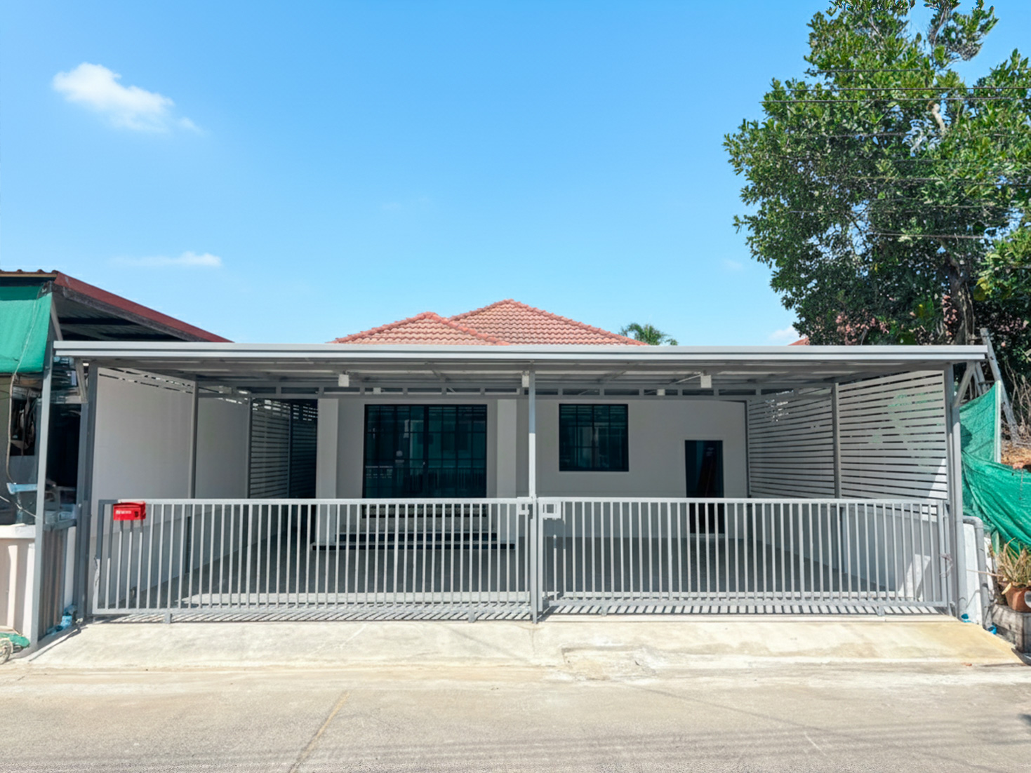 โครงการหมู่บ้านฐานมั่นคง